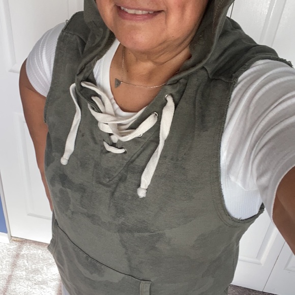 Alternative Woman’s sleeveless sweatshirt with hood XL - Picture 4 of 7